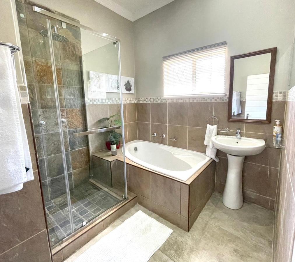 The Gregory Bed & Breakfast Pinetown Ngoại thất bức ảnh
